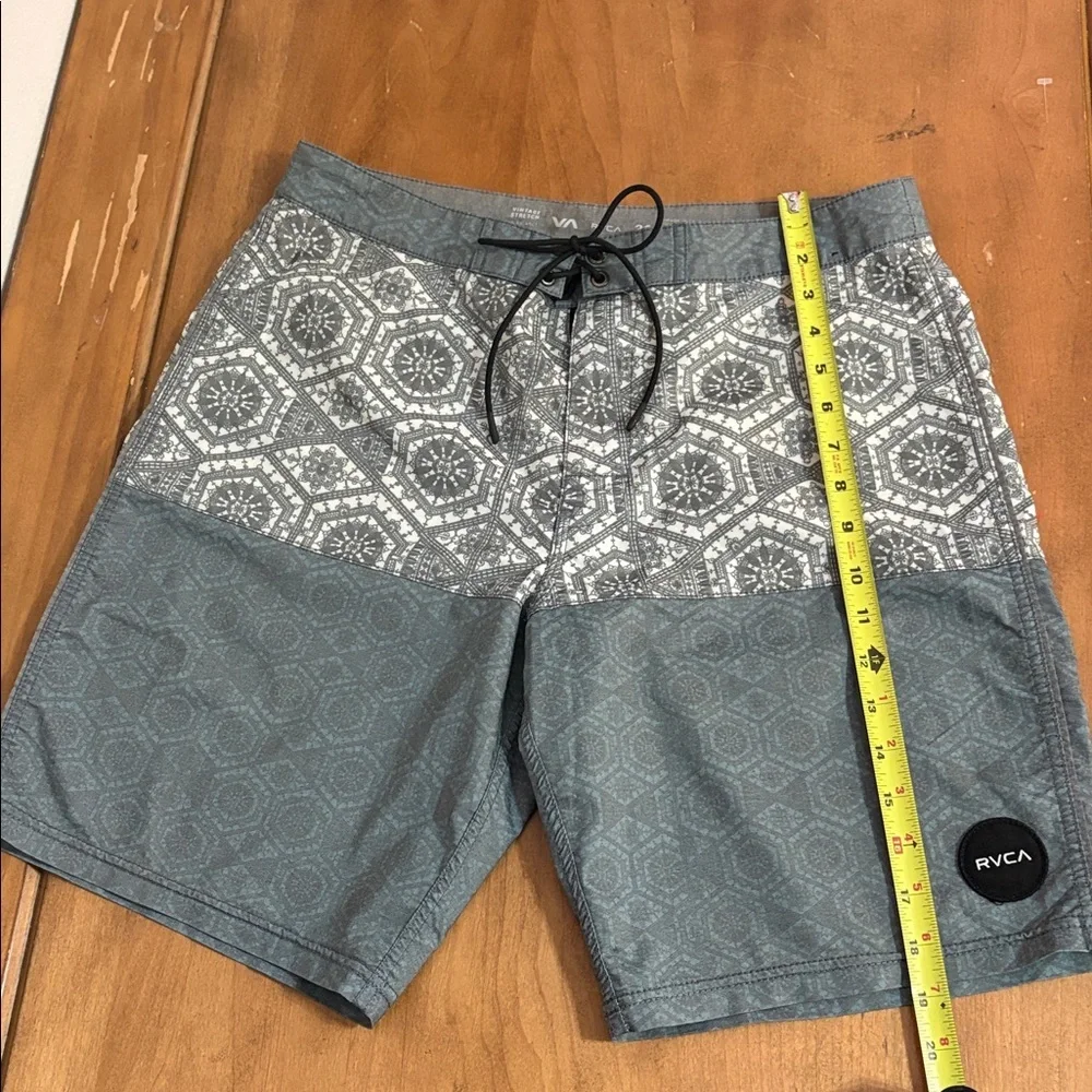 RVCA Men's Patterned Board Swim Shorts Size 31